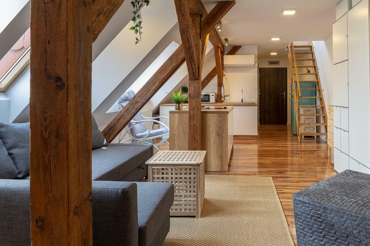 Apartamento Lazy Days Attic City Center Katowice Exterior foto